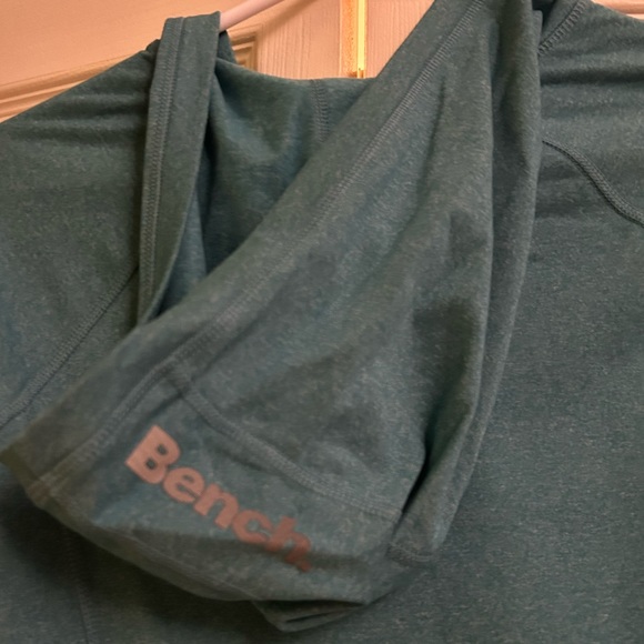 Bench hoodie - Picture 6 of 7